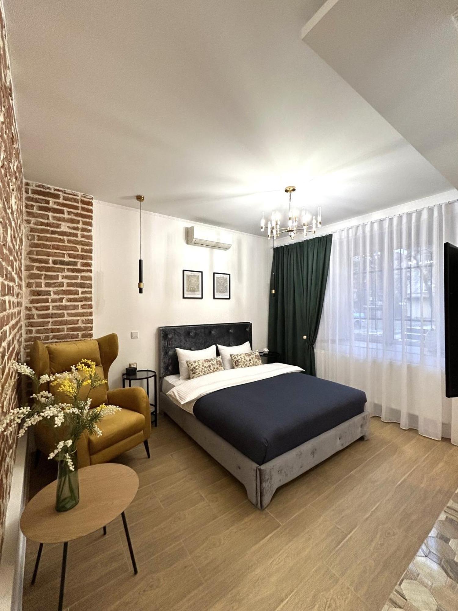 Modern Apartment, 100M To Opera Lviv Exterior photo