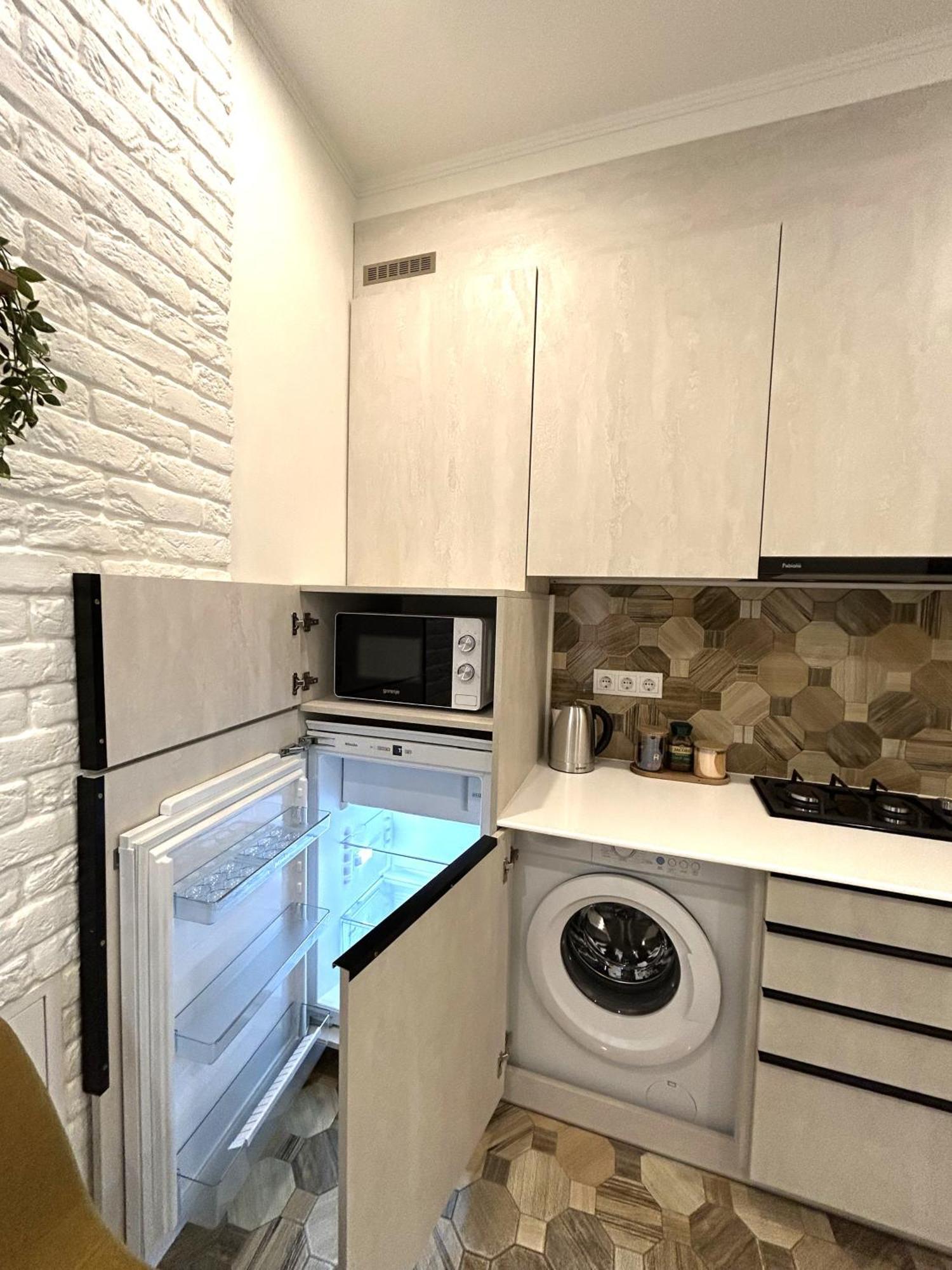 Modern Apartment, 100M To Opera Lviv Exterior photo